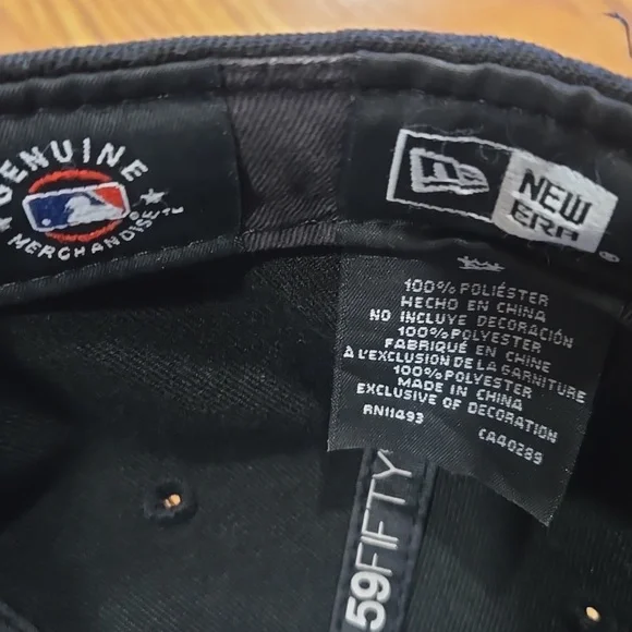 Black Baseball Cap LA - Picture 9 of 10